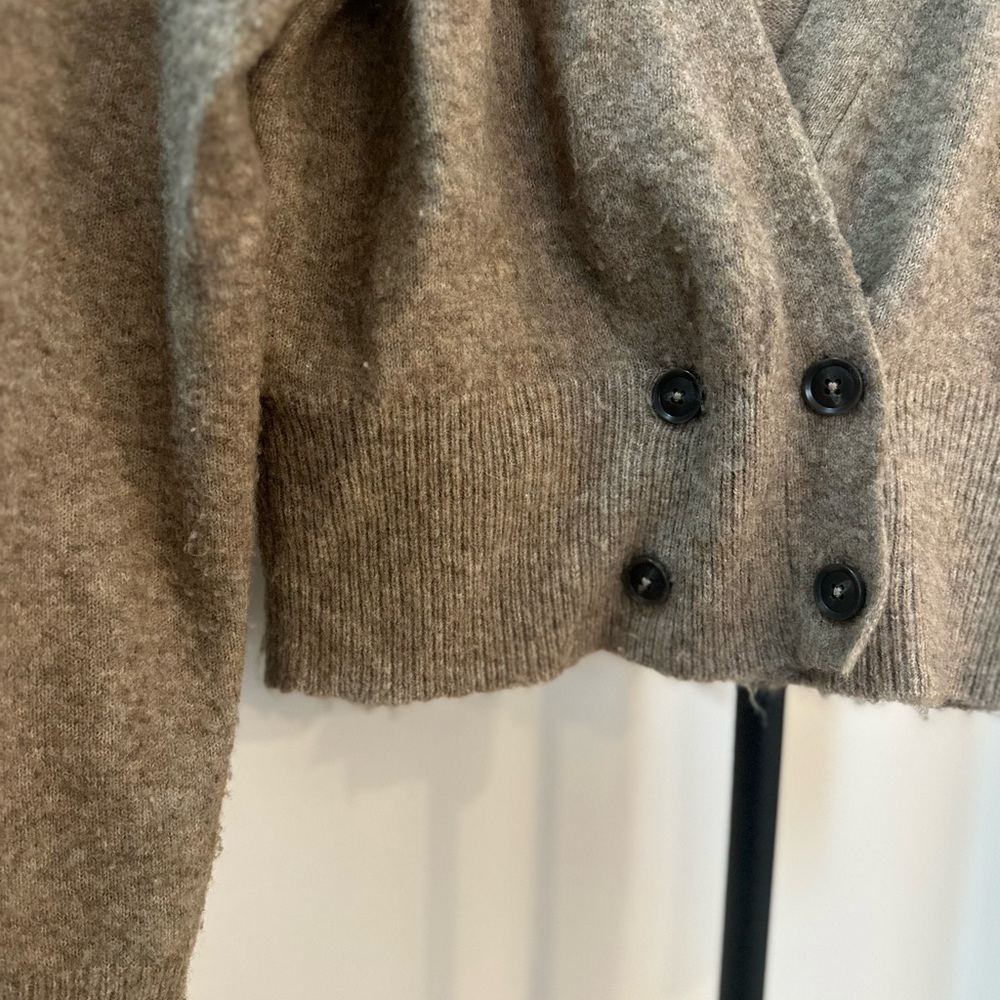 Basic Sweater - image 4